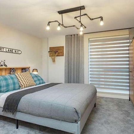 Newly Built Luxury 2 Bed Apartment!!! London Exterior photo